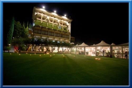 Hotel Isola Di Lauria Лаурия Инфериоре Екстериор снимка