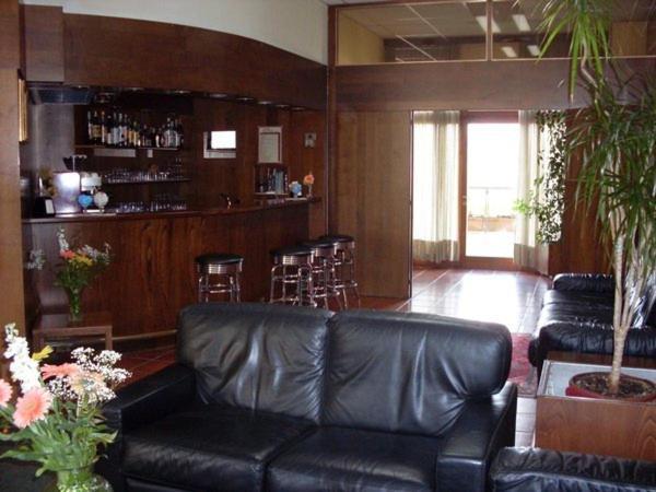 Hotel Isola Di Lauria Лаурия Инфериоре Екстериор снимка